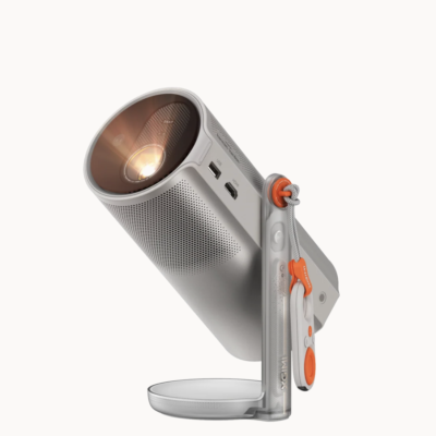 Vidéoprojecteur portable laser XGIMI MoGo 4 Laser compact pour films et séries à la maison ou en extérieur.